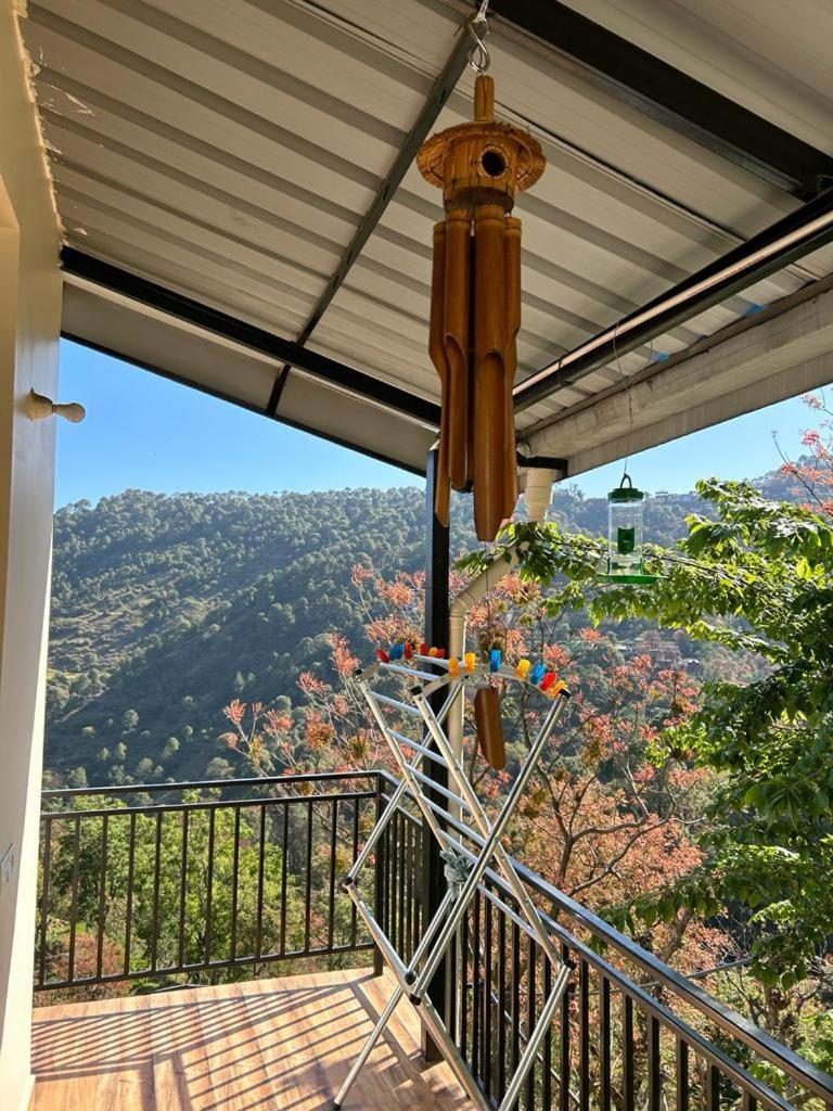 Idyllic Private Cottage W/King Bed + Mountain View Kasauli Bagian luar foto
